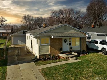 23008 Allor Street, St. Clair Shores, MI 48082