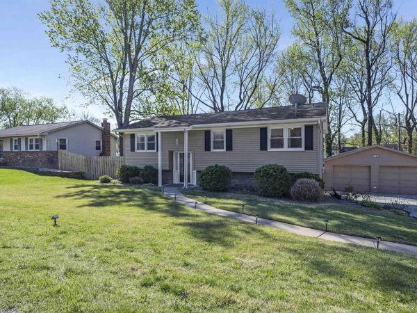 7433 Acorn Drive, Newburgh, IN 47630