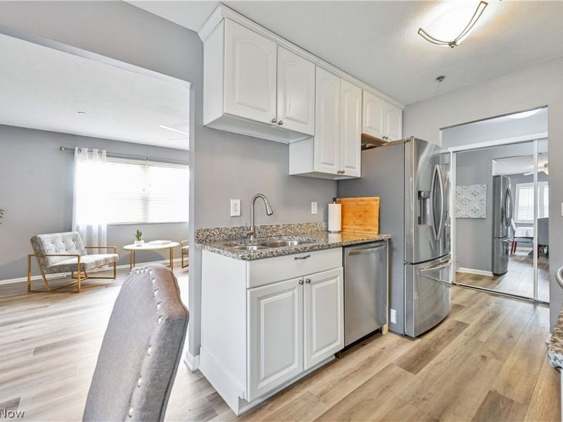 2885 Pease Drive, Unit 127, Rocky River, OH 44116 Photo 7