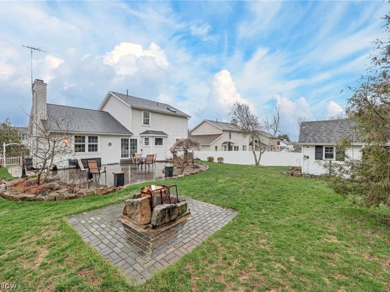 551 Picadilly Circle , Akron, OH 44319 Photo 28