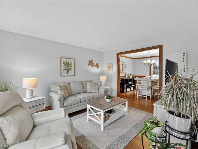 551 Picadilly Circle , Akron, OH 44319 Photo 3