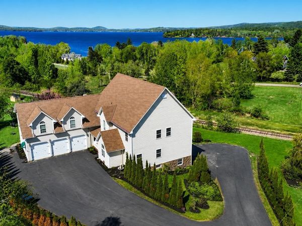 29 Campbell Road, Newport City, VT 05855