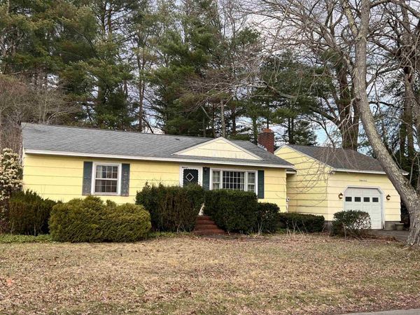 37 Iris Avenue, Salem, NH 03079