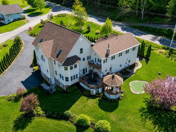 29 Campbell Road, Newport City, VT 05855