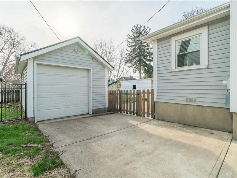 303 S Ridge Avenue, Troy, OH 45373 Photo 36