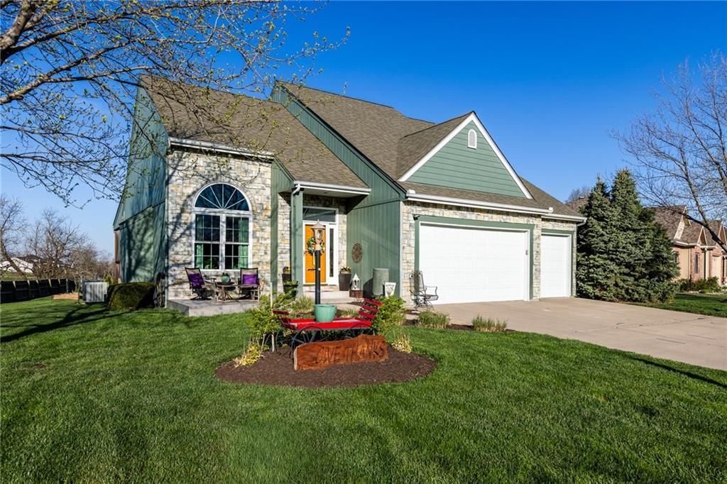 620 Liberty Road, Smithville, MO 64089 Main Photo