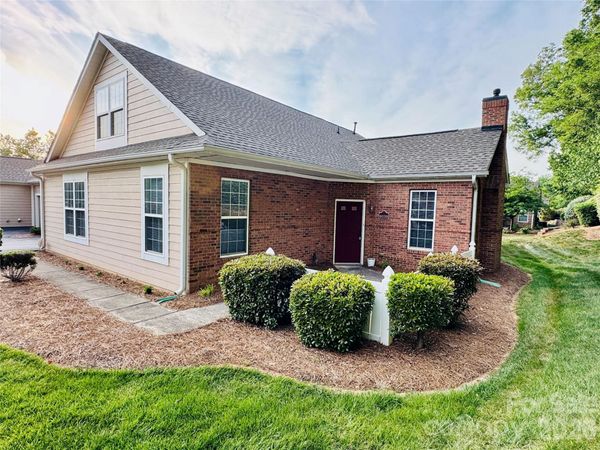 8035 Sultana Circle, Charlotte, NC 28227