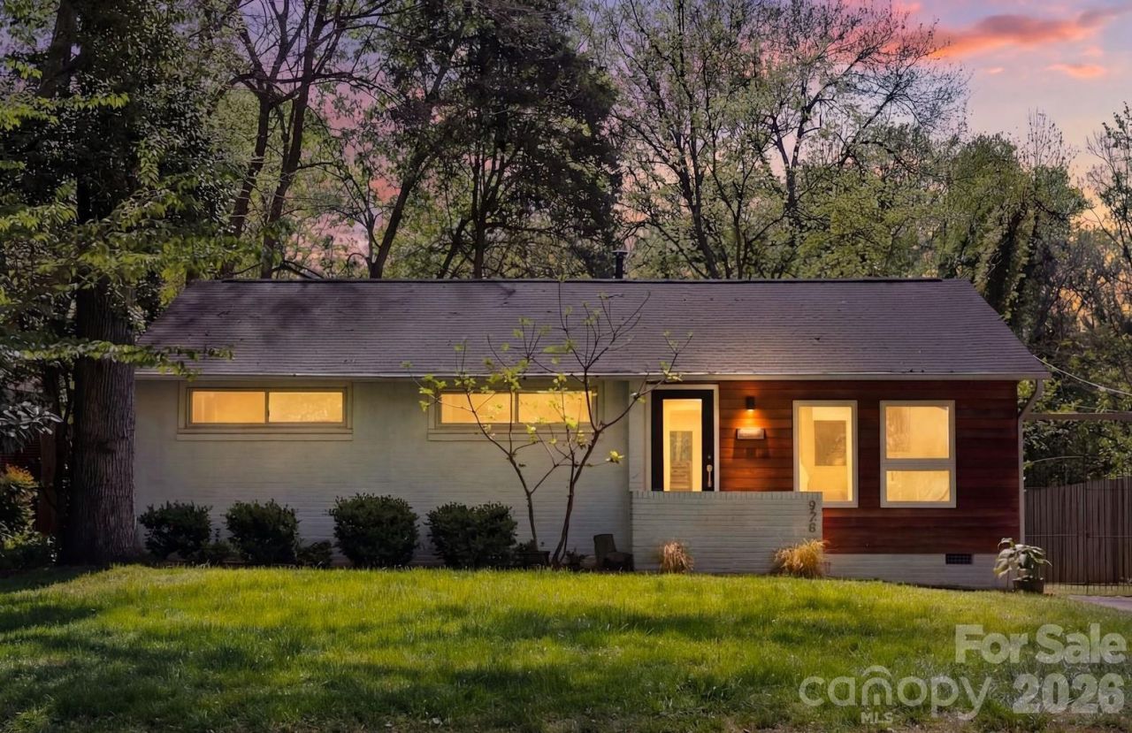 820 Manhasset Road, Charlotte, NC 28209 Main Photo