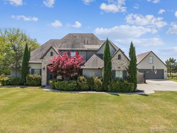 6690 E 525 Road, Claremore, OK 74019