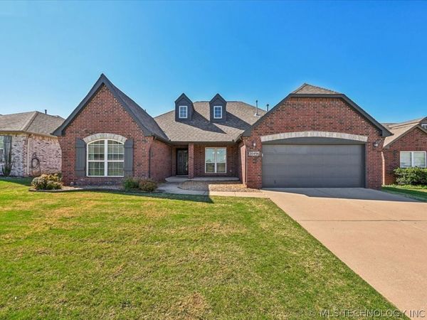 20496 E 47th Street S, Broken Arrow, OK 74014