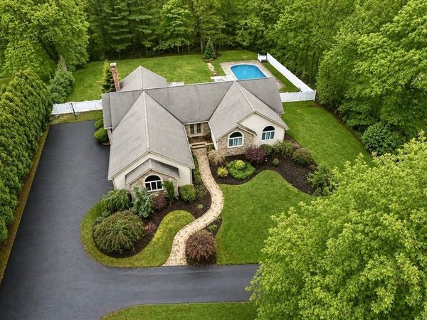 267 Chestnut St, Seekonk, MA 02771