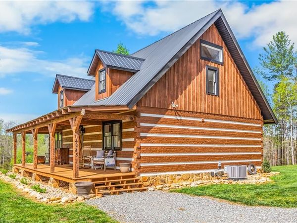 4245 Hillbilly Hollar Drive, East Bend, NC 27018