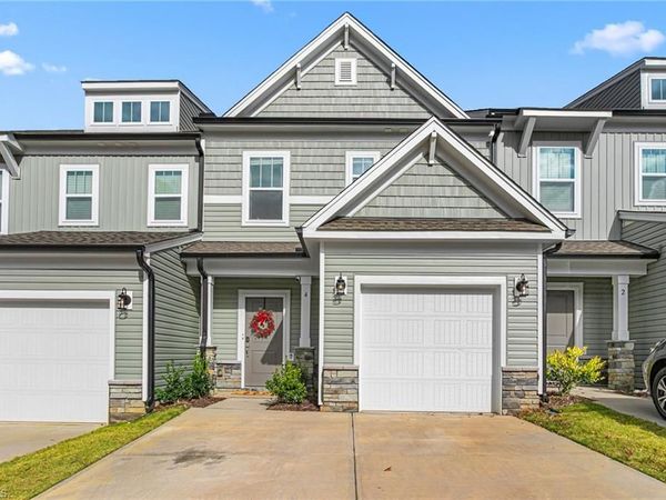 4 Saltford Lane, Greensboro, NC 27455