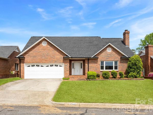 1940 Wexford Court , Gastonia, NC 28054
