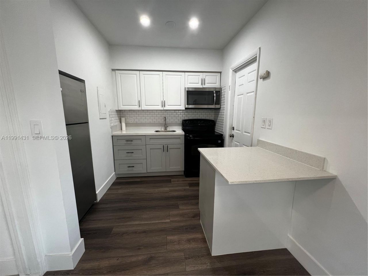 550 SW 16th Ave, Unit 550, Miami, FL 33135 Photo