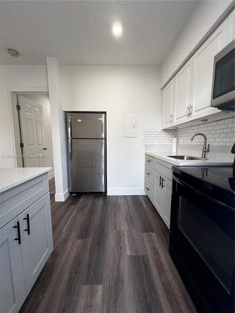 550 SW 16th Ave, Unit 550, Miami, FL 33135 Photo