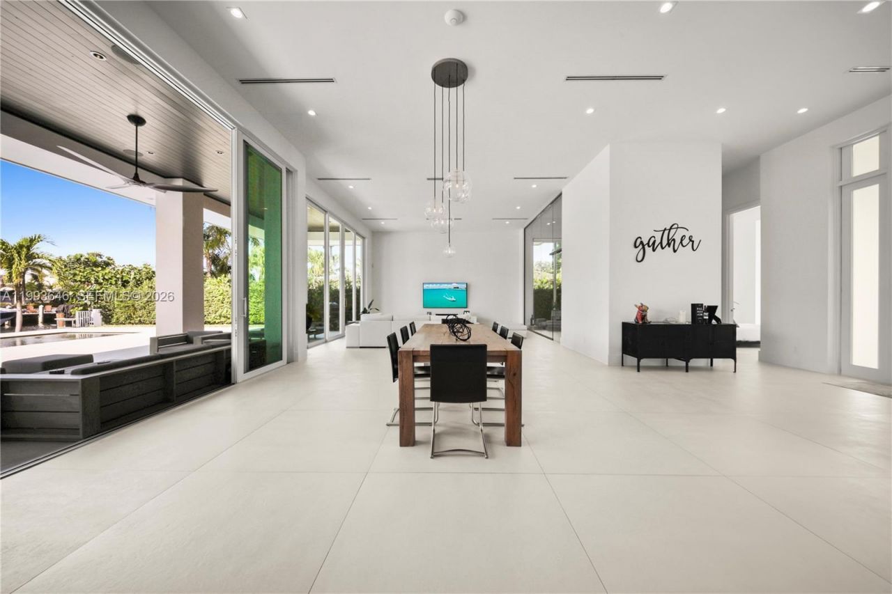 2815 NE 26th Pl , Fort Lauderdale, FL 33306 Photo