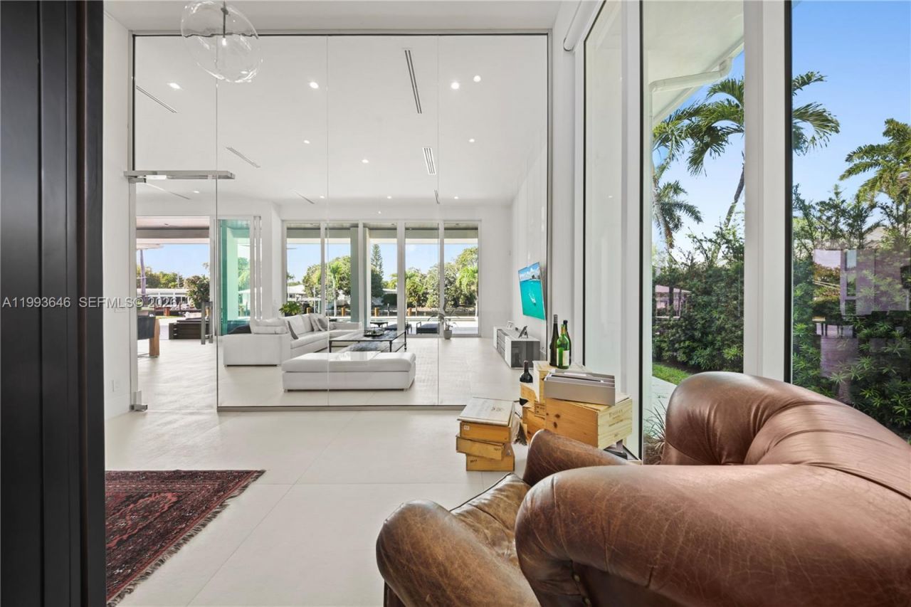 2815 NE 26th Pl , Fort Lauderdale, FL 33306 Photo