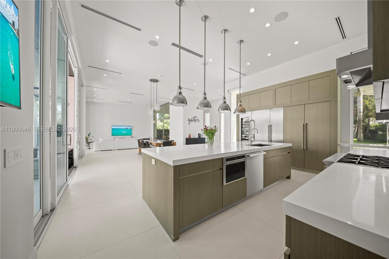 2815 NE 26th Pl , Fort Lauderdale, FL 33306 Photo