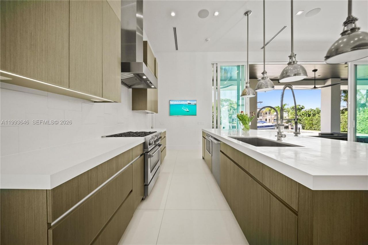 2815 NE 26th Pl , Fort Lauderdale, FL 33306 Photo