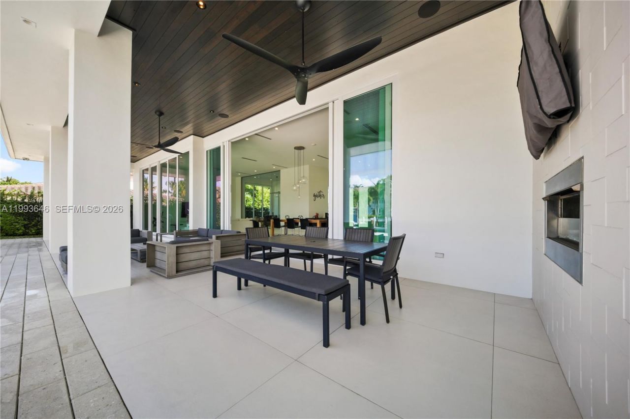 2815 NE 26th Pl , Fort Lauderdale, FL 33306 Photo