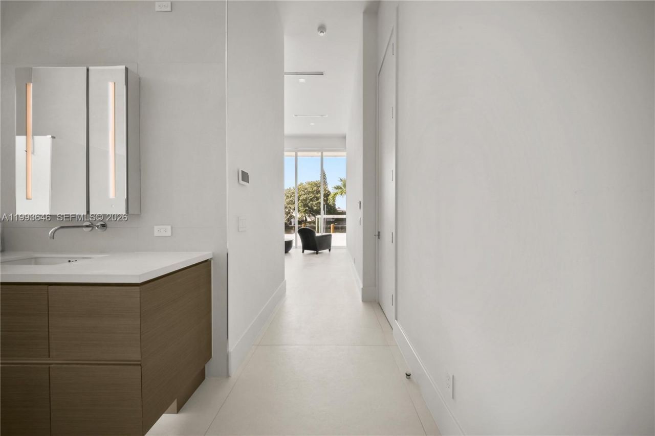 2815 NE 26th Pl , Fort Lauderdale, FL 33306 Photo