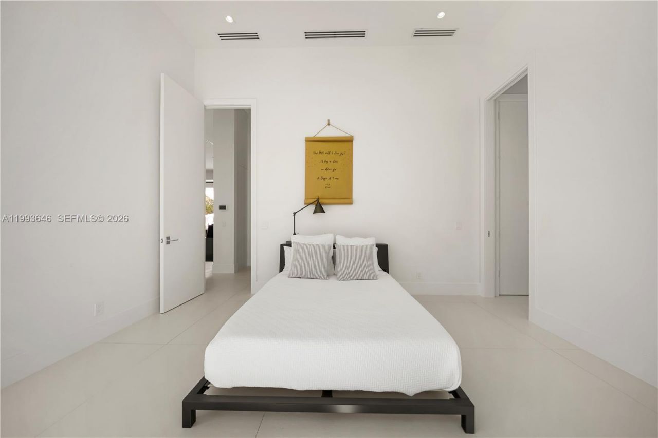 2815 NE 26th Pl , Fort Lauderdale, FL 33306 Photo