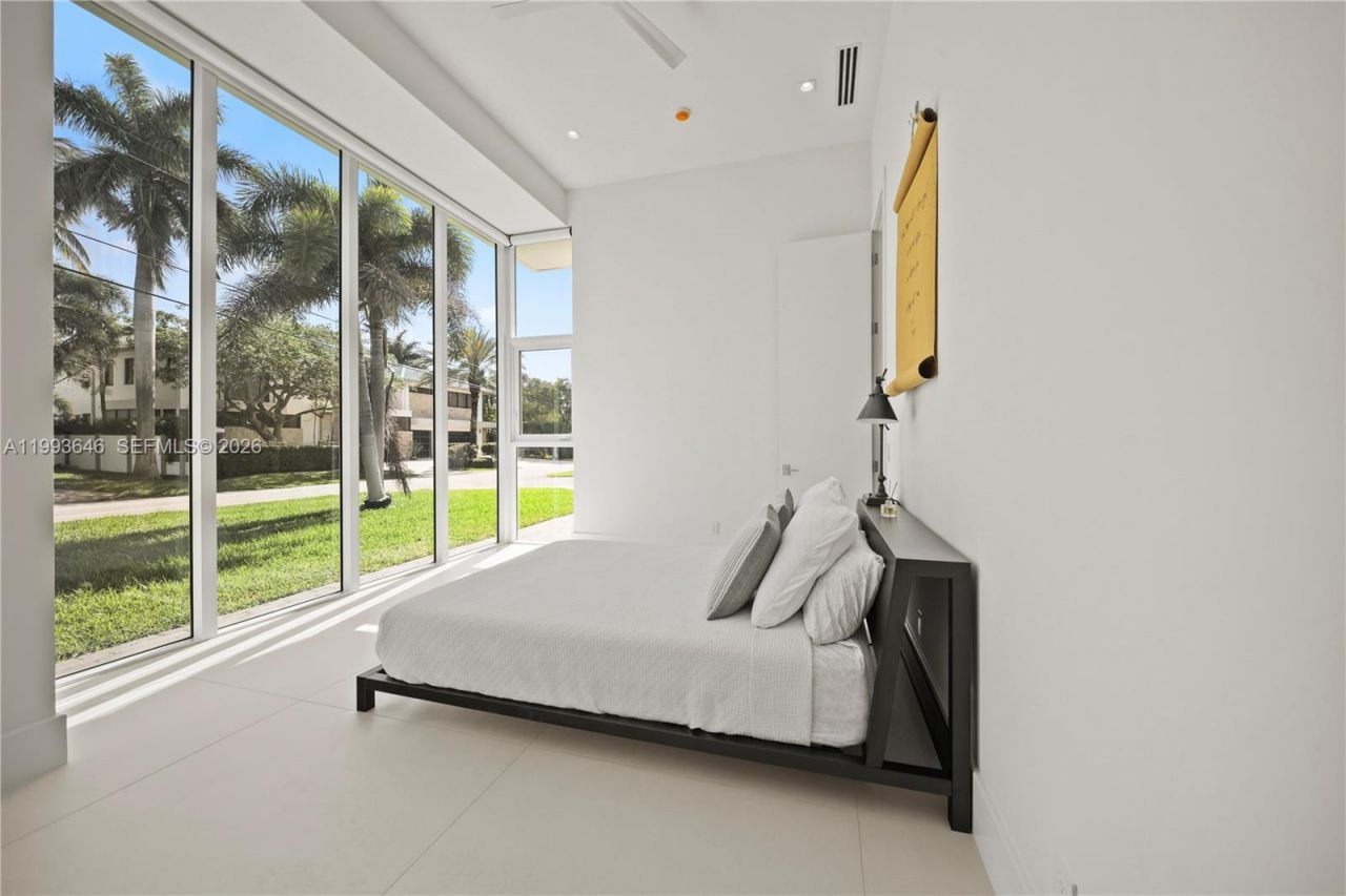 2815 NE 26th Pl , Fort Lauderdale, FL 33306 Photo