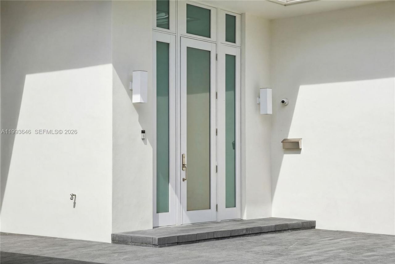 2815 NE 26th Pl , Fort Lauderdale, FL 33306 Photo