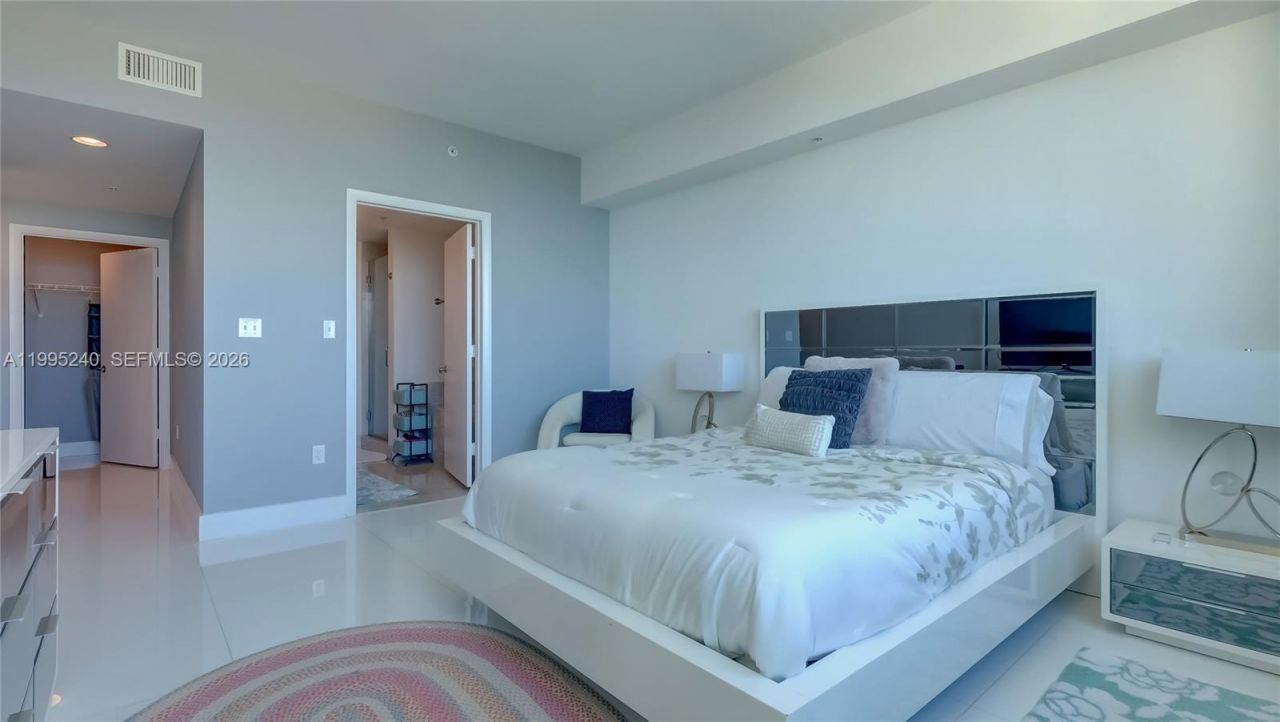 253 NE 2nd St, Unit 3509, Miami, FL 33132 Photo