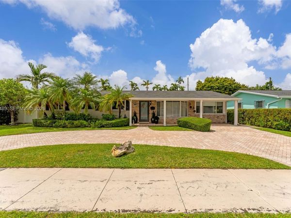 5810 SW 89th Ct , Miami, FL 33173