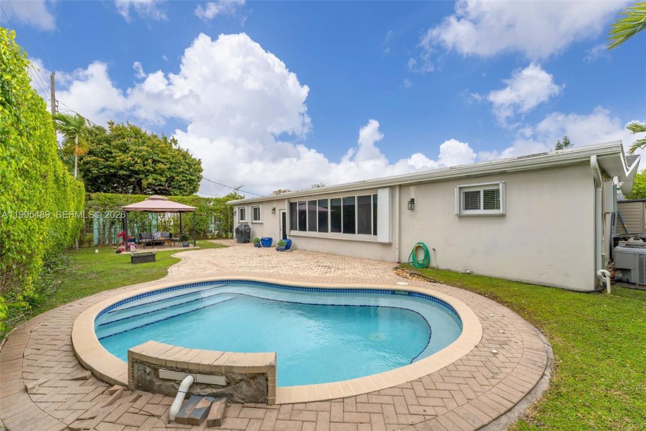 5810 SW 89th Ct , Miami, FL 33173 Photo