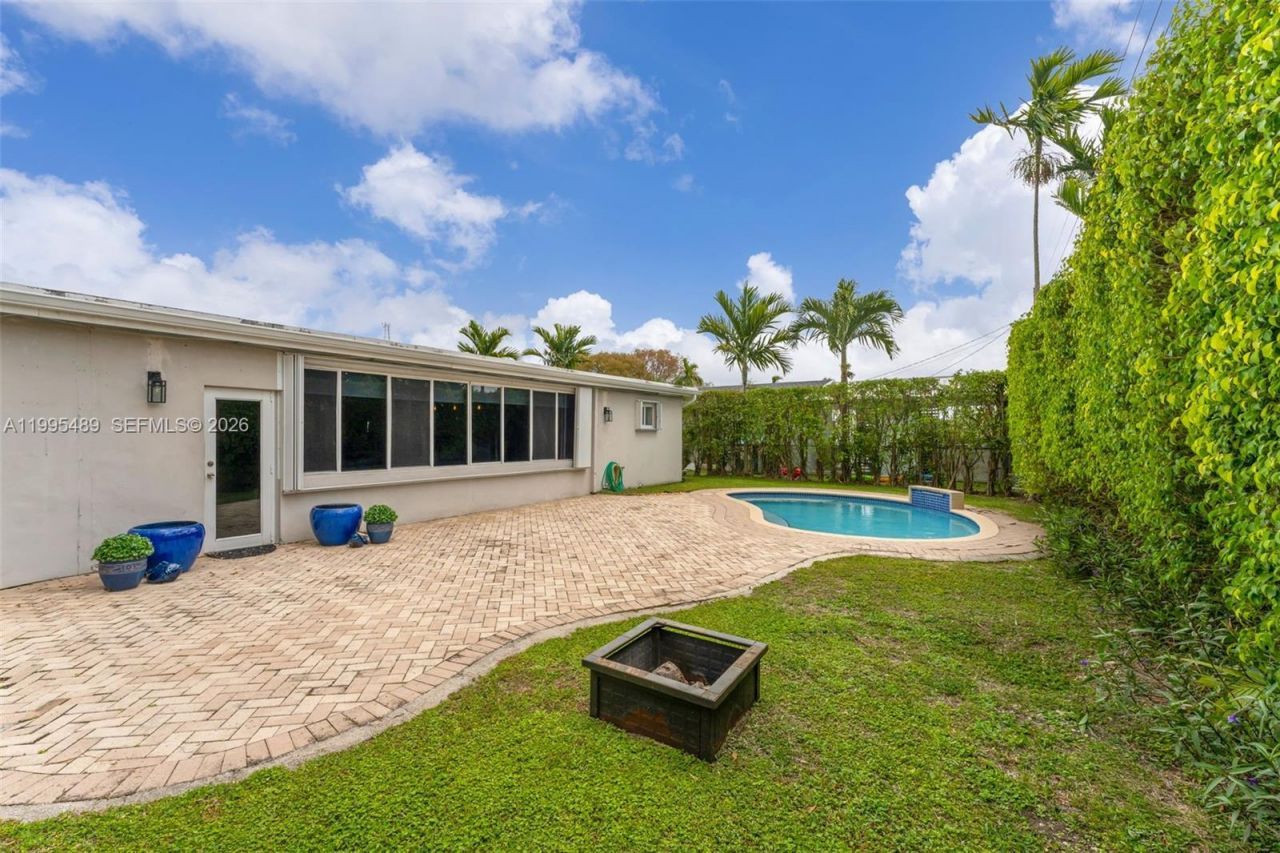 5810 SW 89th Ct , Miami, FL 33173 Photo