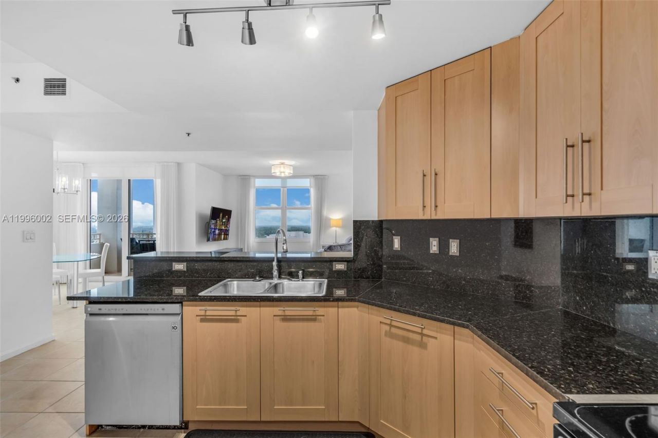 511 SE 5th Ave , Unit 1714, Fort Lauderdale, FL 33301 Photo