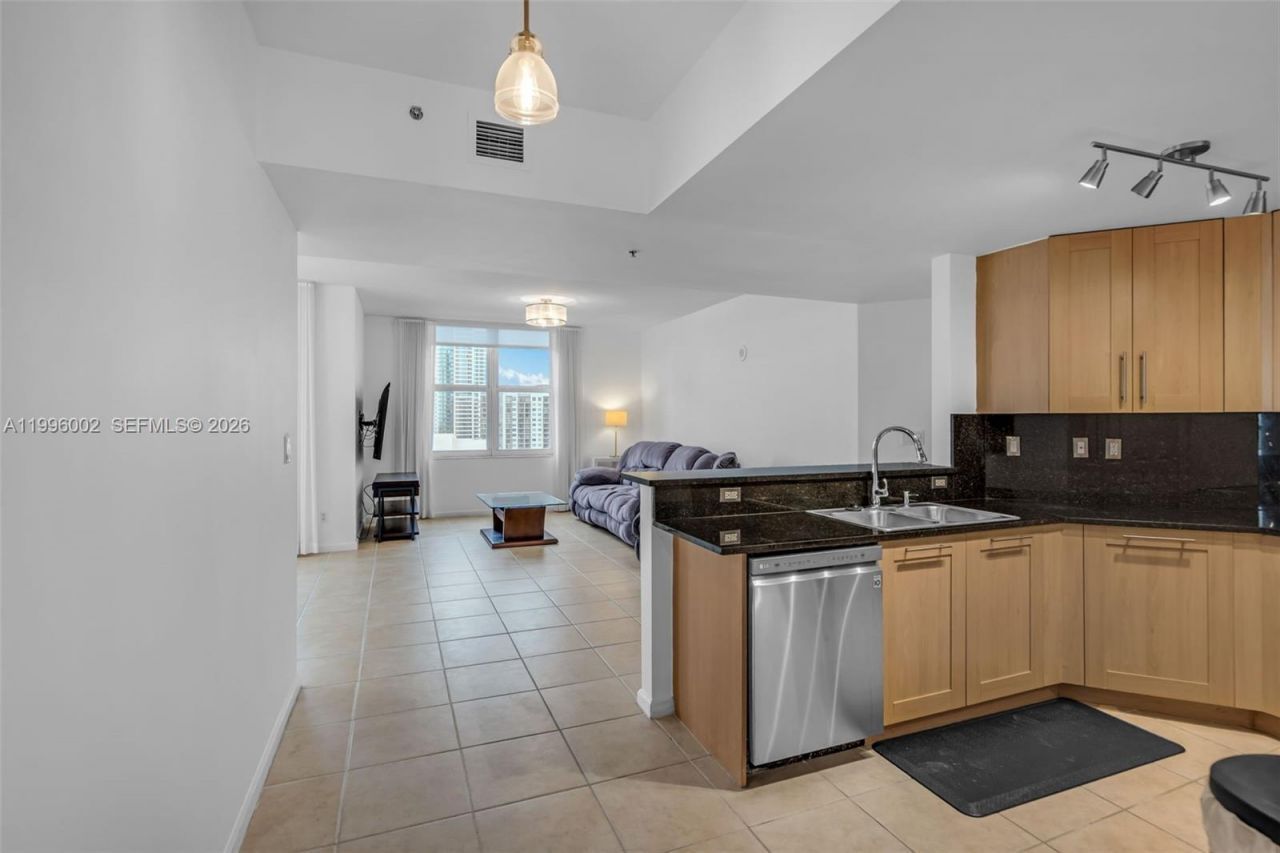 511 SE 5th Ave , Unit 1714, Fort Lauderdale, FL 33301 Photo