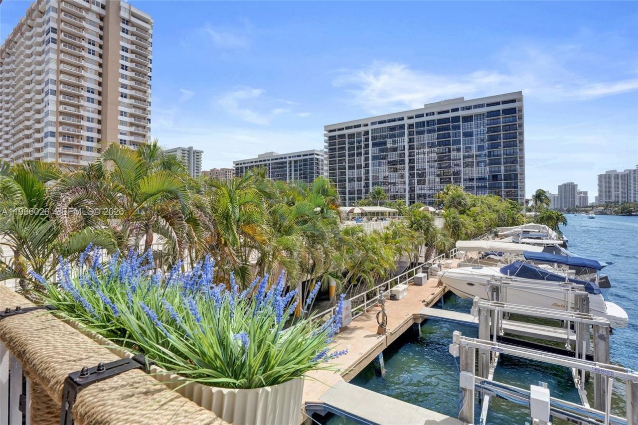 1985 S Ocean Dr , Unit 12A, Hallandale Beach, FL 33009 Photo