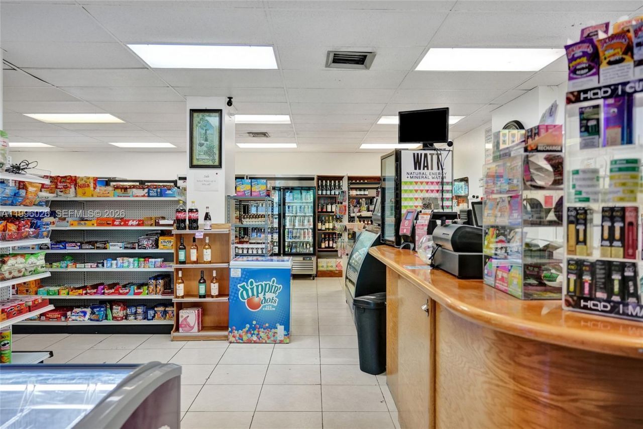 1985 S Ocean Dr , Unit 12A, Hallandale Beach, FL 33009 Photo