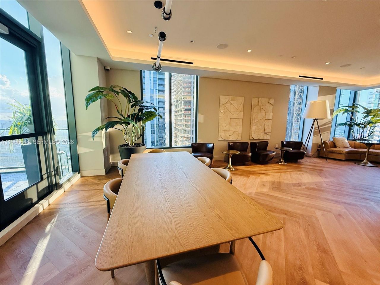 121 NE 5 St, Unit 901B, Miami, FL 33132 Photo