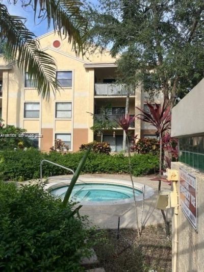 9999 Summerbreeze Dr, Unit 918, Sunrise, FL 33322 Photo