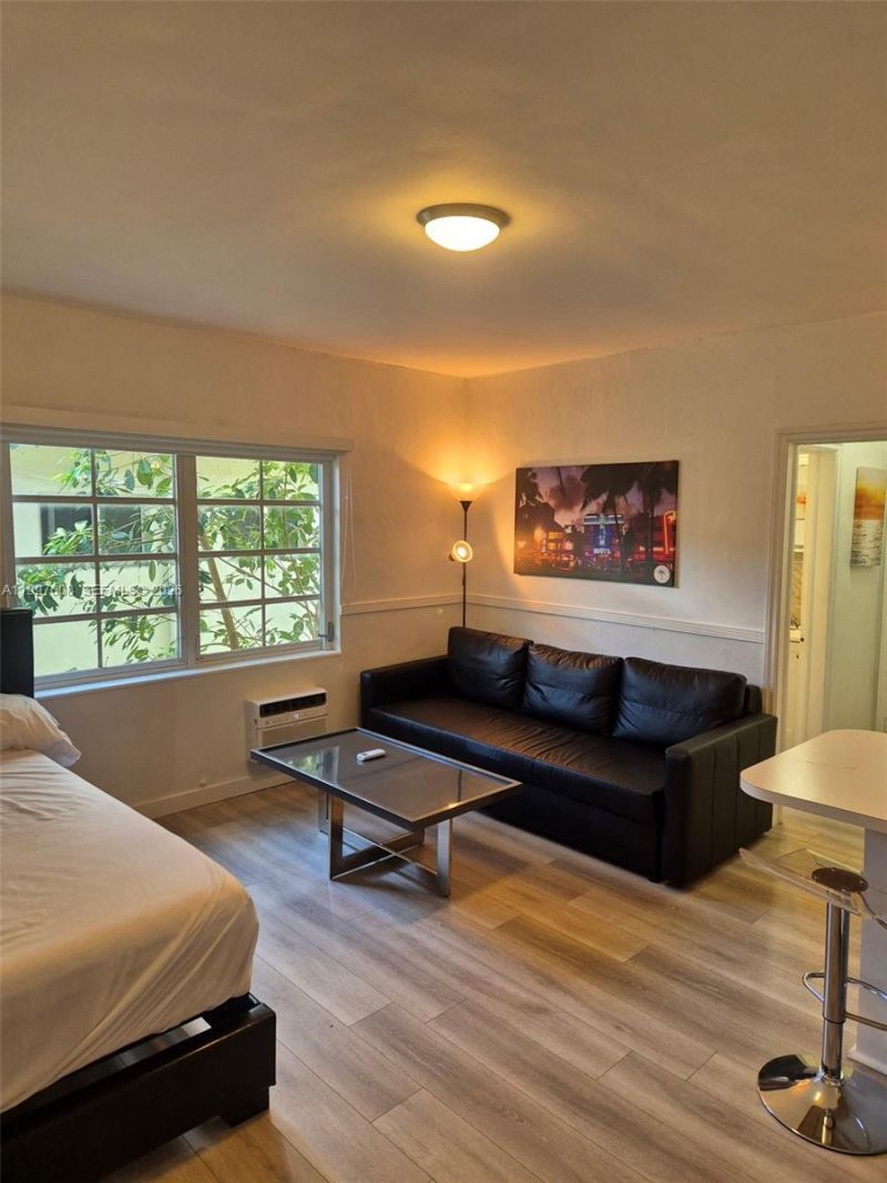 1021 Euclid Ave, Unit 10, Miami Beach, FL 33139 Photo