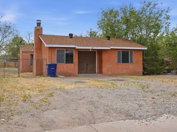 521 Virginia Street NE, Albuquerque, NM 87108