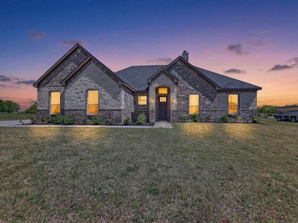 950 Genesis Road, Rice, TX 75155