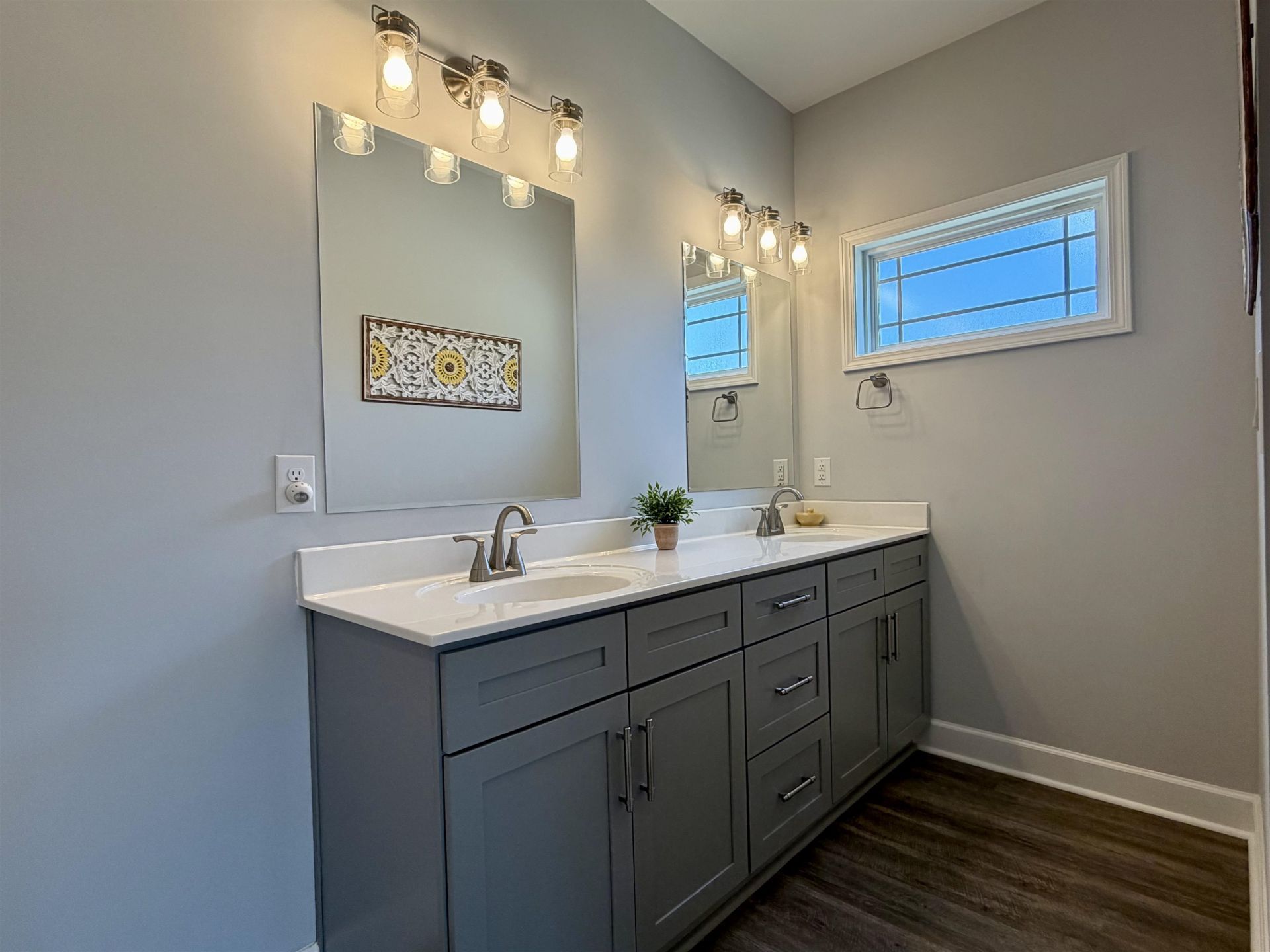 1066 Fox Bay Rd. Photo 17