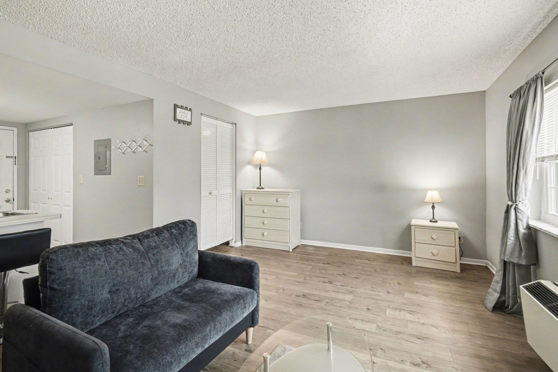 6850 Blue Heron Blvd. Photo 12