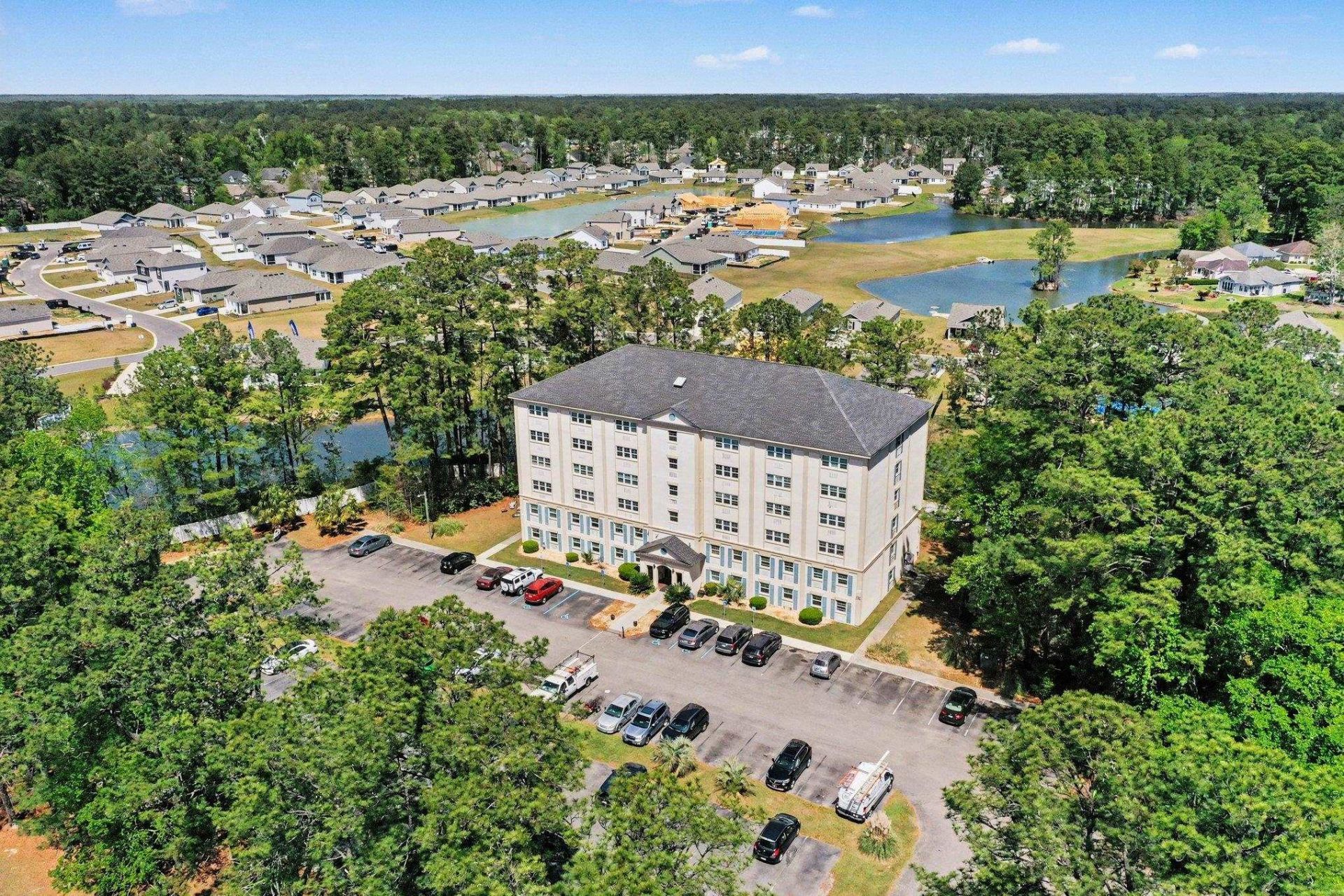 6850 Blue Heron Blvd. Photo 24