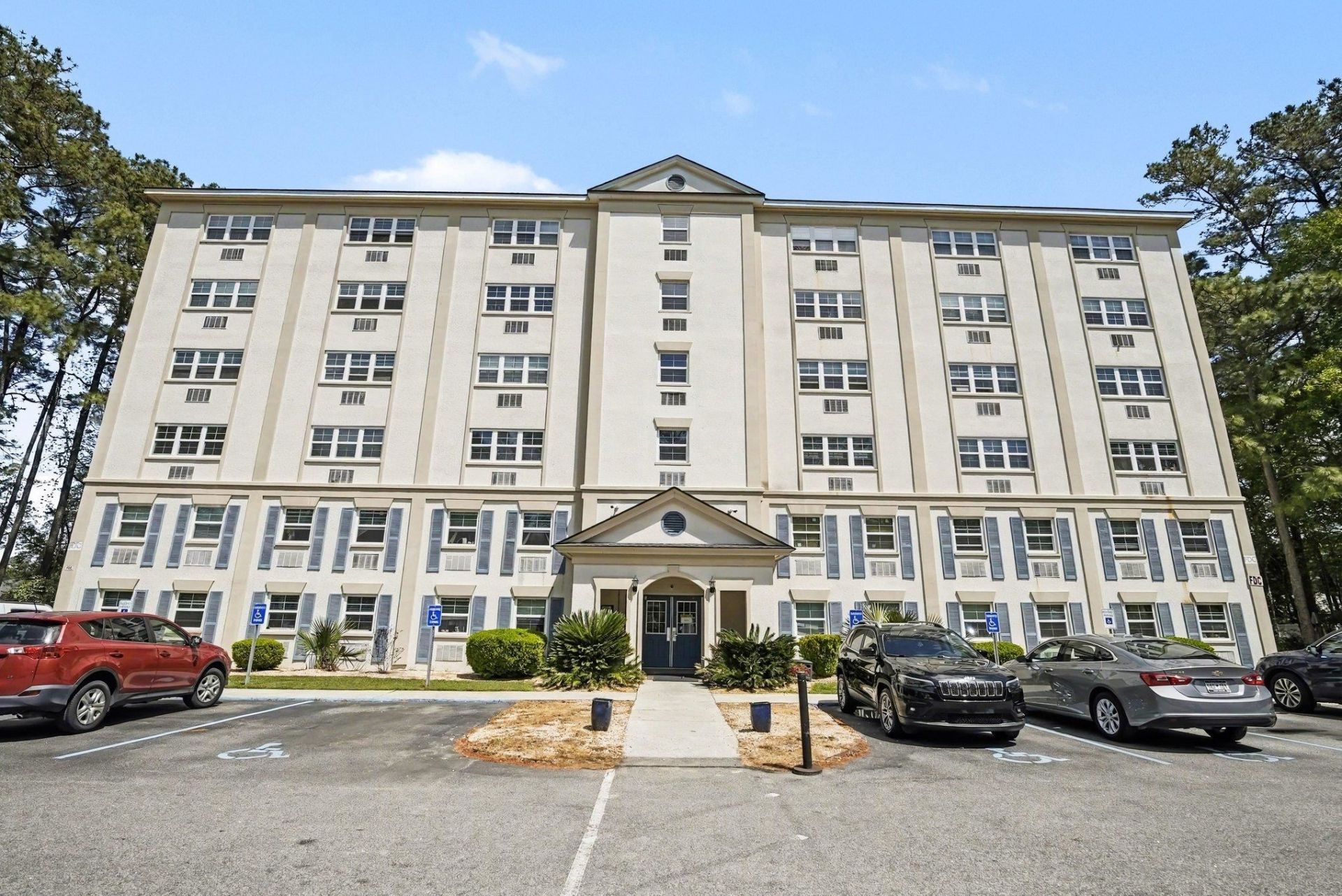 6850 Blue Heron Blvd. Photo 27