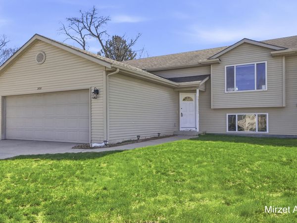 300 Regent Street SE, Grand Rapids, MI 49548