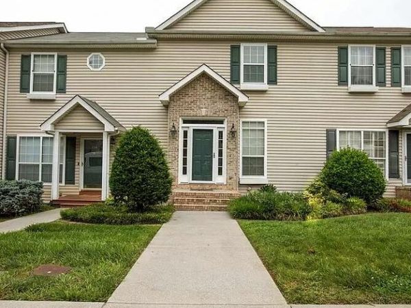 312 Queen Victoria Way, Knoxville, TN 37934