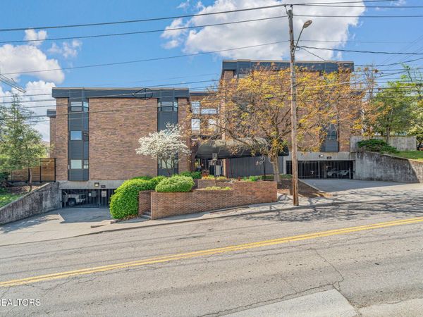 509 11th St, Knoxville, TN 37916