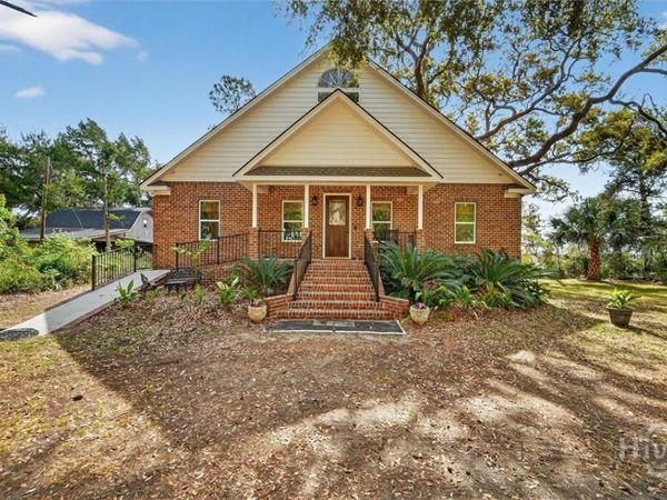 725 Youmans Road , Midway, GA 31320